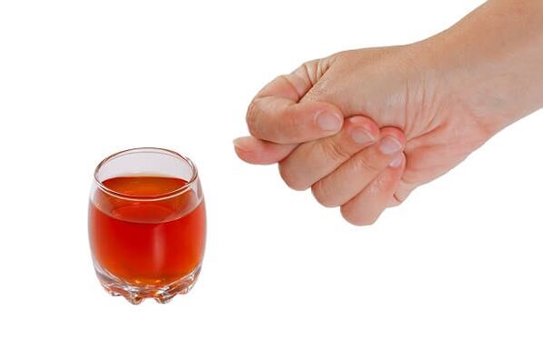 Podle statistik se velmi malému procentu alkoholiků podaří přestat pít samo. 