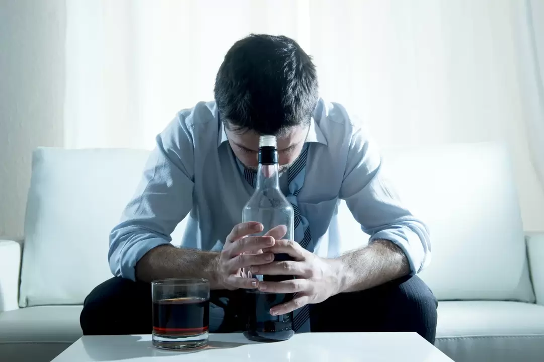 muž pití alkoholu, jak přestat